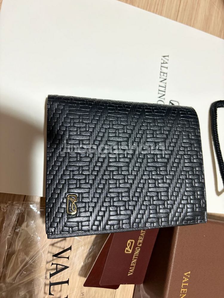 발렌티노 크레아시옹 남성 반지갑 블랙 (새제품)--1