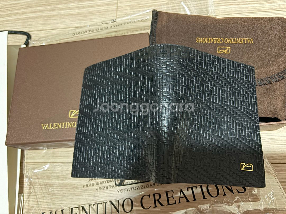 발렌티노 크레아시옹 남성 반지갑 블랙 (새제품)--7