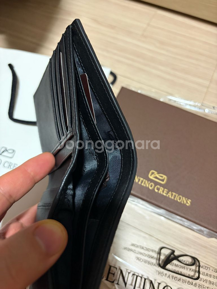 발렌티노 크레아시옹 남성 반지갑 블랙 (새제품)--3