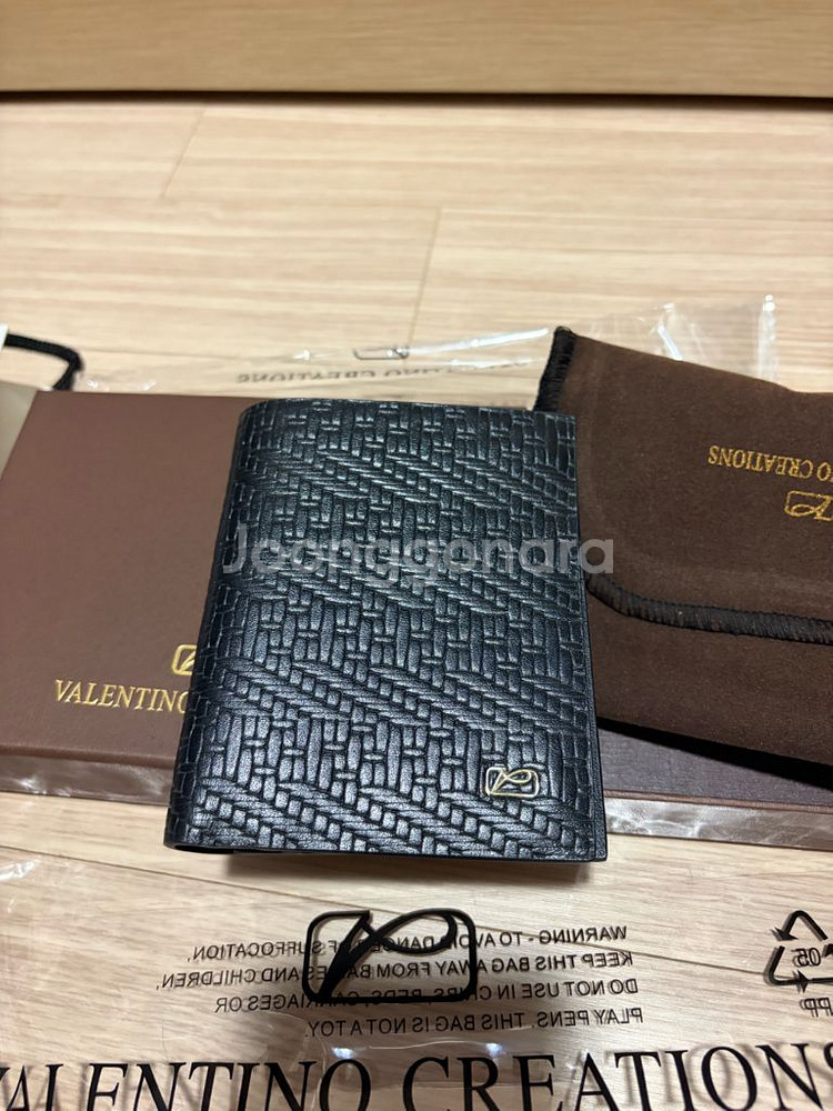 발렌티노 크레아시옹 남성 반지갑 블랙 (새제품)--8