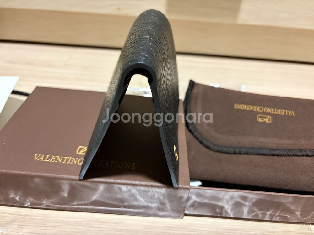 발렌티노 크레아시옹 남성 반지갑 블랙 (새제품)--6