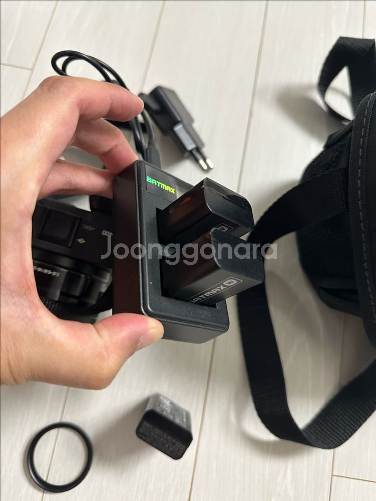 소니 카메라 알파6400 풀세트 판매--4