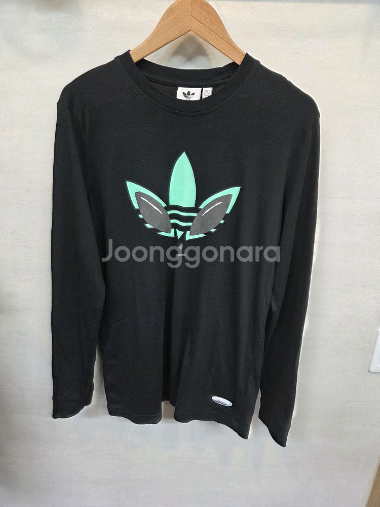 아디다스 에일리언 그래픽 롱슬리브 긴팔 xl--0