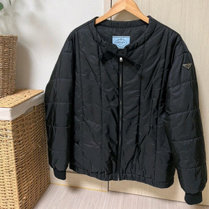 프라다 누빔여성패딩