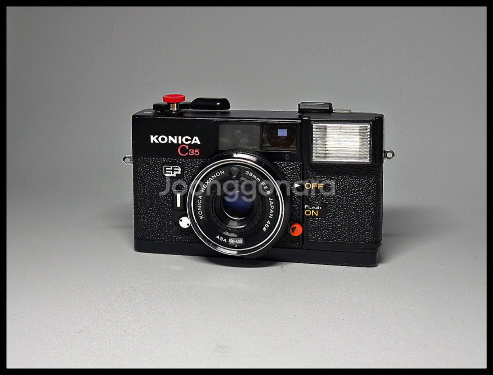 KONICA C35 EF. 필름카메라. 정상작동.--8