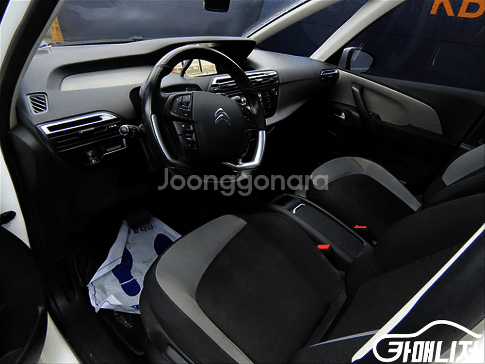 [시트로엥]그랜드 C4 피카소 1.6 B-HDI 인텐시--5