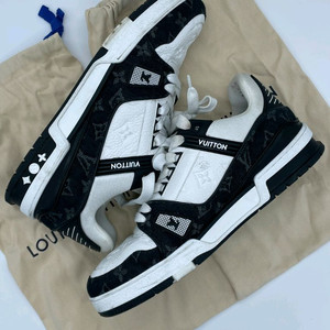 [ 9size ] 루이비통 LV 트레이너 범고래스니커즈