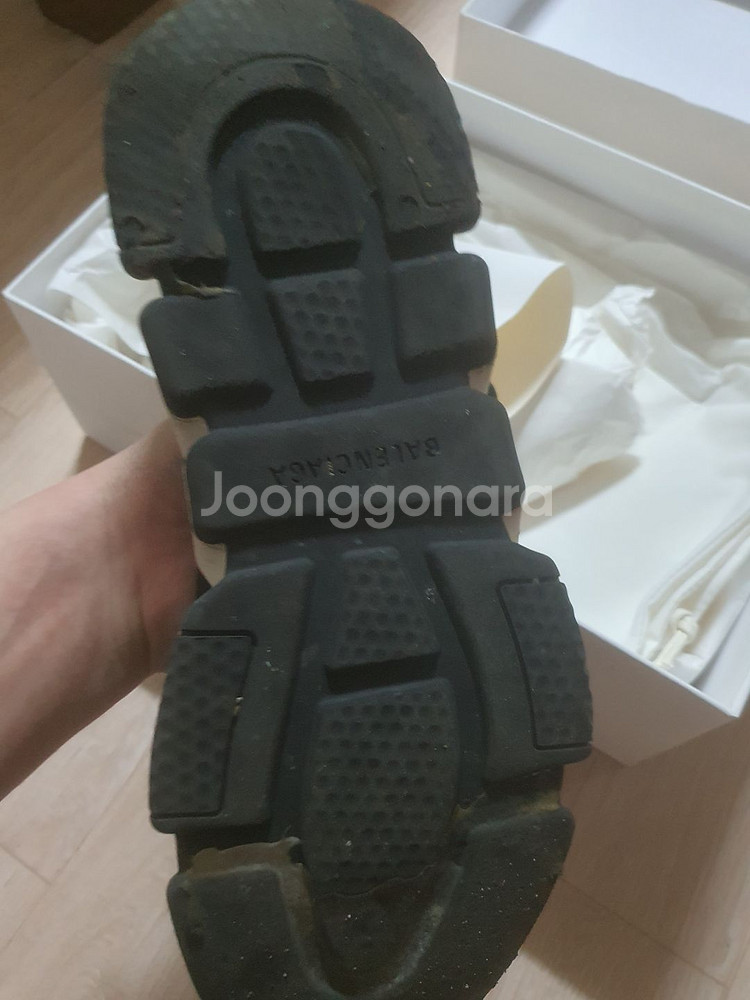 발렌시아가 스피드러너 블랙 42사이즈--0