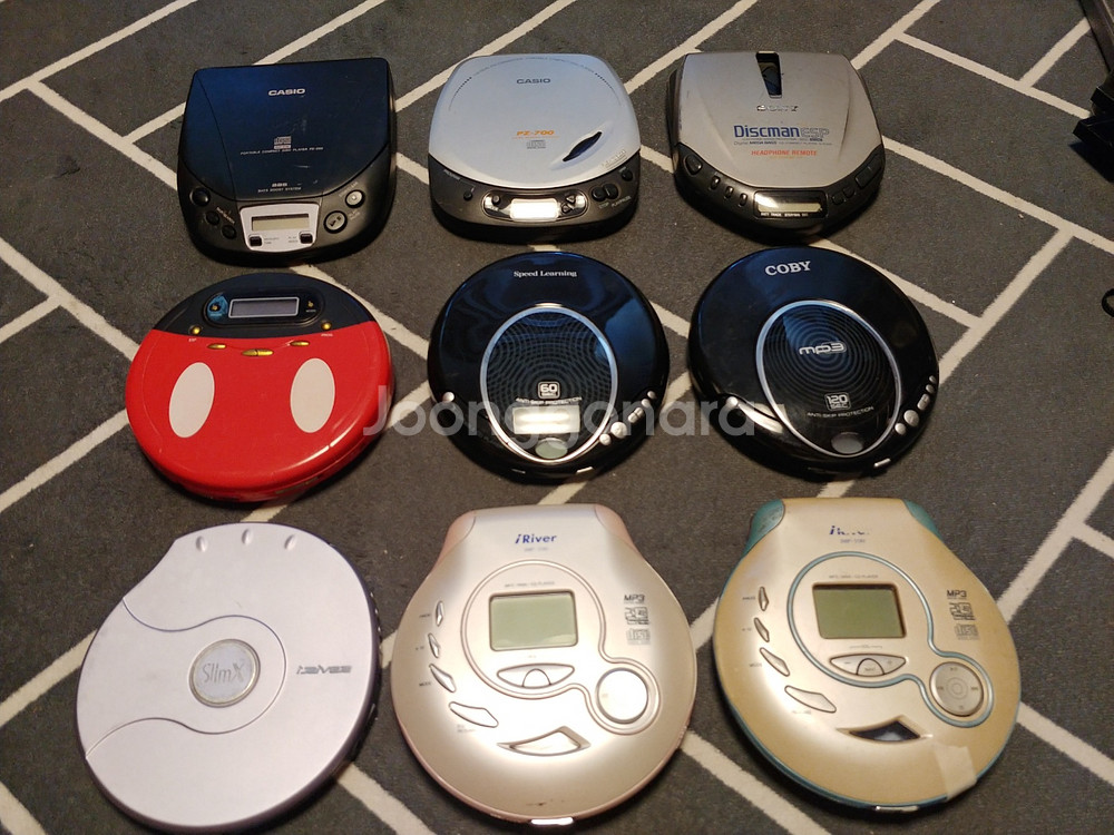 CDP 정크9대 및 소형음향기기 정크4대 판매합니다.--0