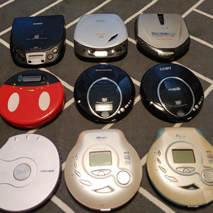 CDP 정크9대 및 소형음향기기 정크4대 판매합니다.