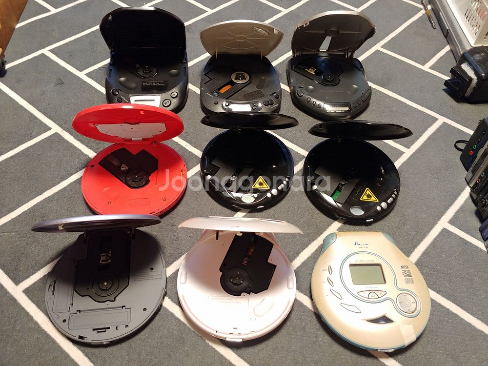 CDP 정크9대 및 소형음향기기 정크4대 판매합니다.--1