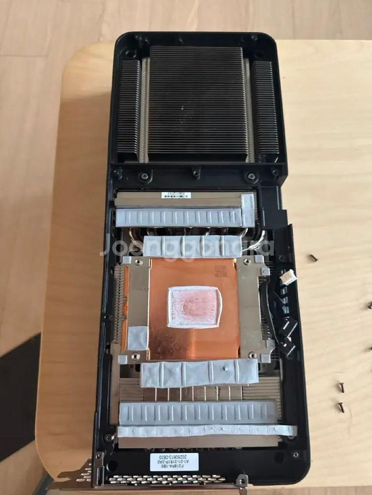 Palit RTX 5090 슈라우드 판매합니다.--6