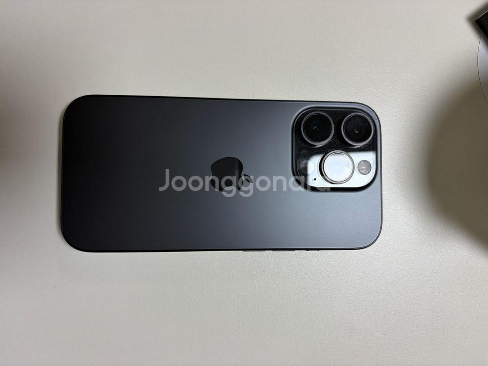 아이폰 16 Pro 블랙 256gb 애플케어플러스 팝니--1