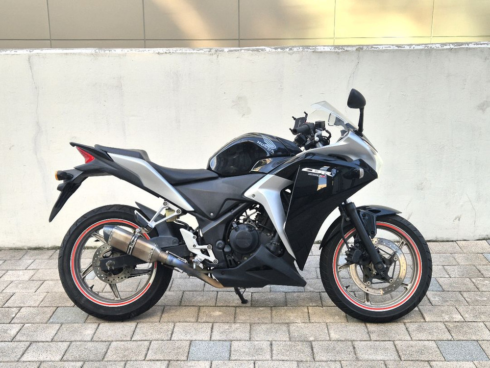 2012 혼다 cbr250 신형 판매합니다. 이미지