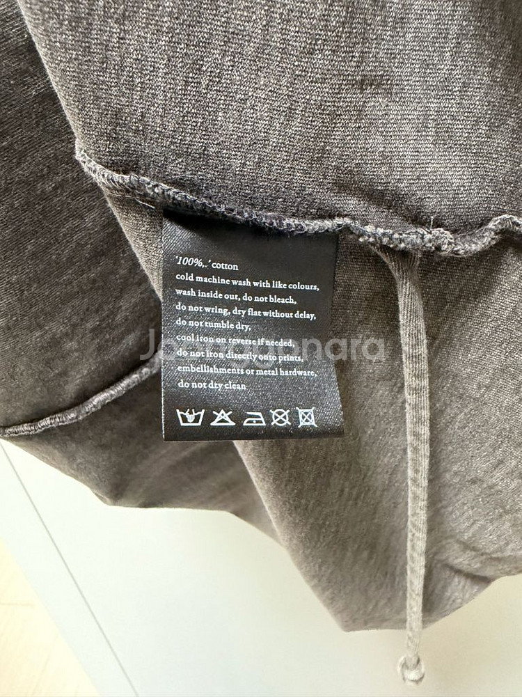 수비 (KSUBI) 반팔티 페이디드 블랙 M사이즈--6