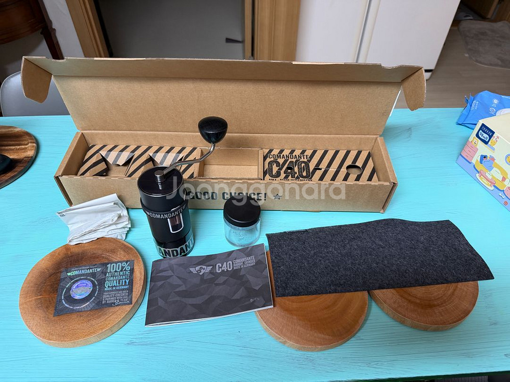 코만단테 C40 MK4 커피 그라인더 스페셜코팅 블랙--0