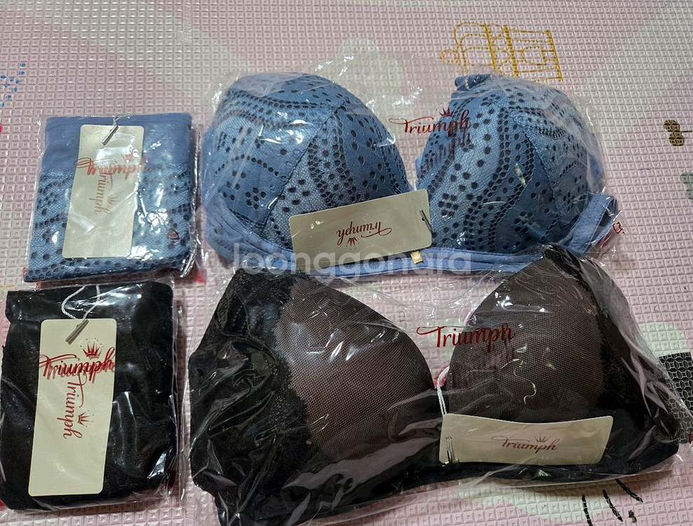 새상품)트라이엄프브라세트 85A100--0