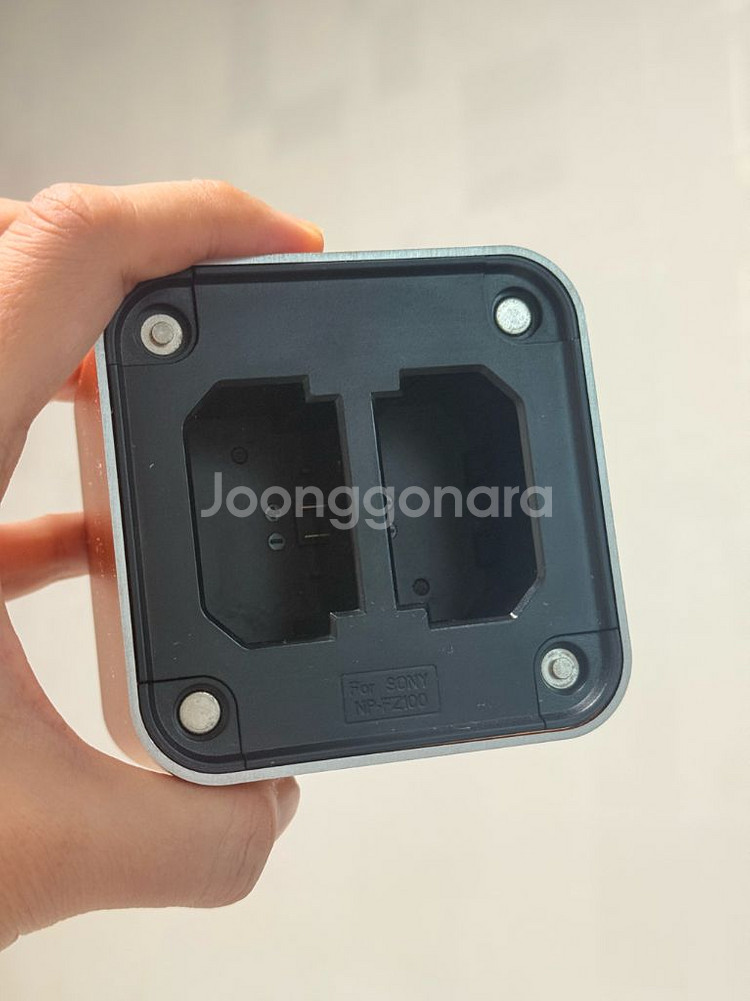 소니 Pro Cube 2 FZ-100 배터리 충전기--1