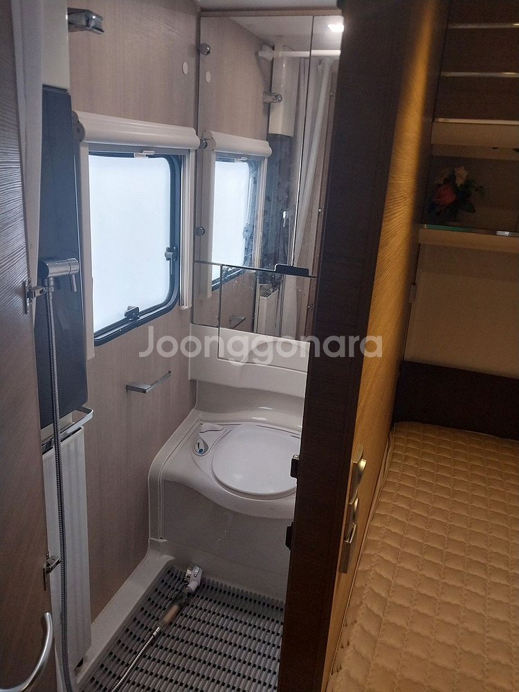 아드리아 아도라 522UP 50주년 한정판 2016년식--5