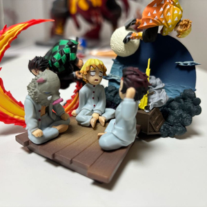 (희귀)귀멸의 칼날 디오라마 명장면 피규어 가챠