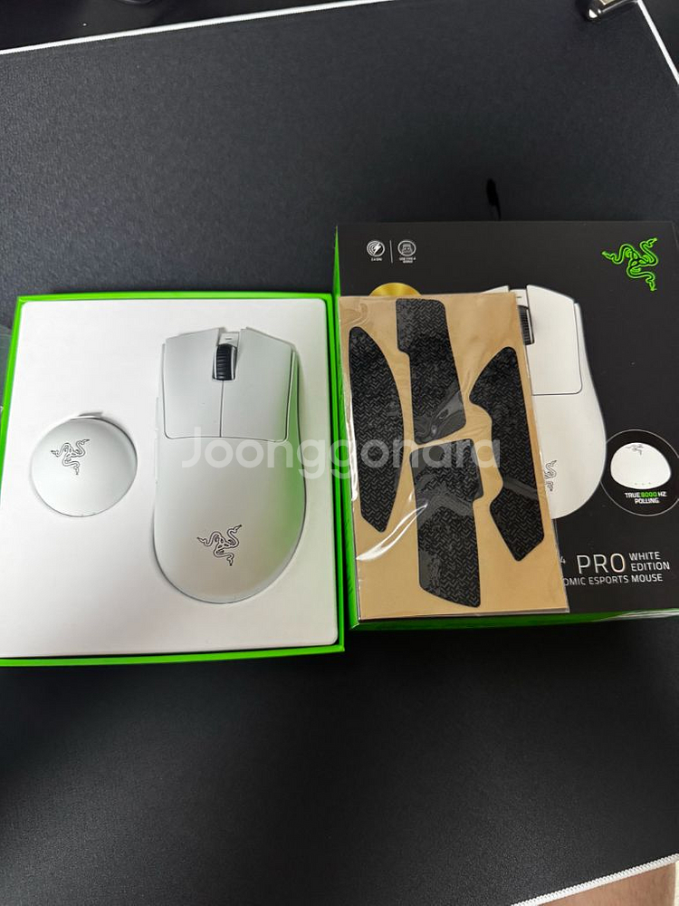 레이저 데스에더 V4 Pro 화이트--1