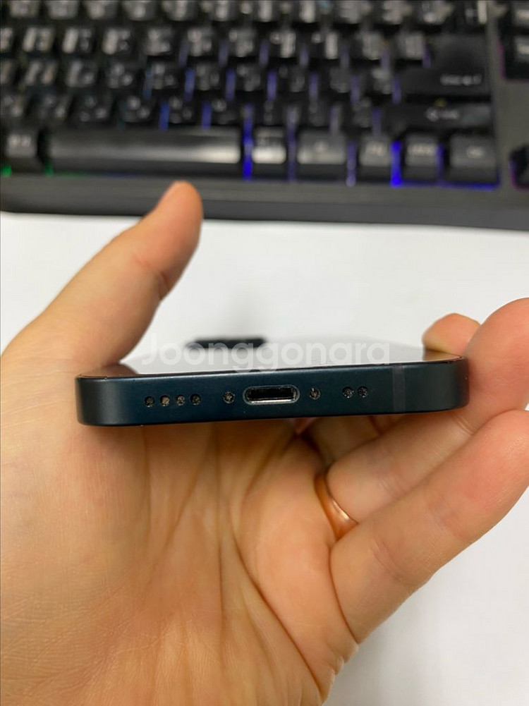 아이폰13미니 미드나잇 A급 128GB 무잔상--6