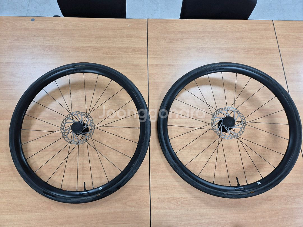 자이언트 P-R2 휠셋, 32c 튜브리스 타이어 일괄--5