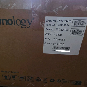 시놀로지 DS1825+ 8bay NAS 새상품 팝니다