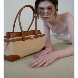 쿠론 보네숄더 새제품 판매[인터넷 최저가]