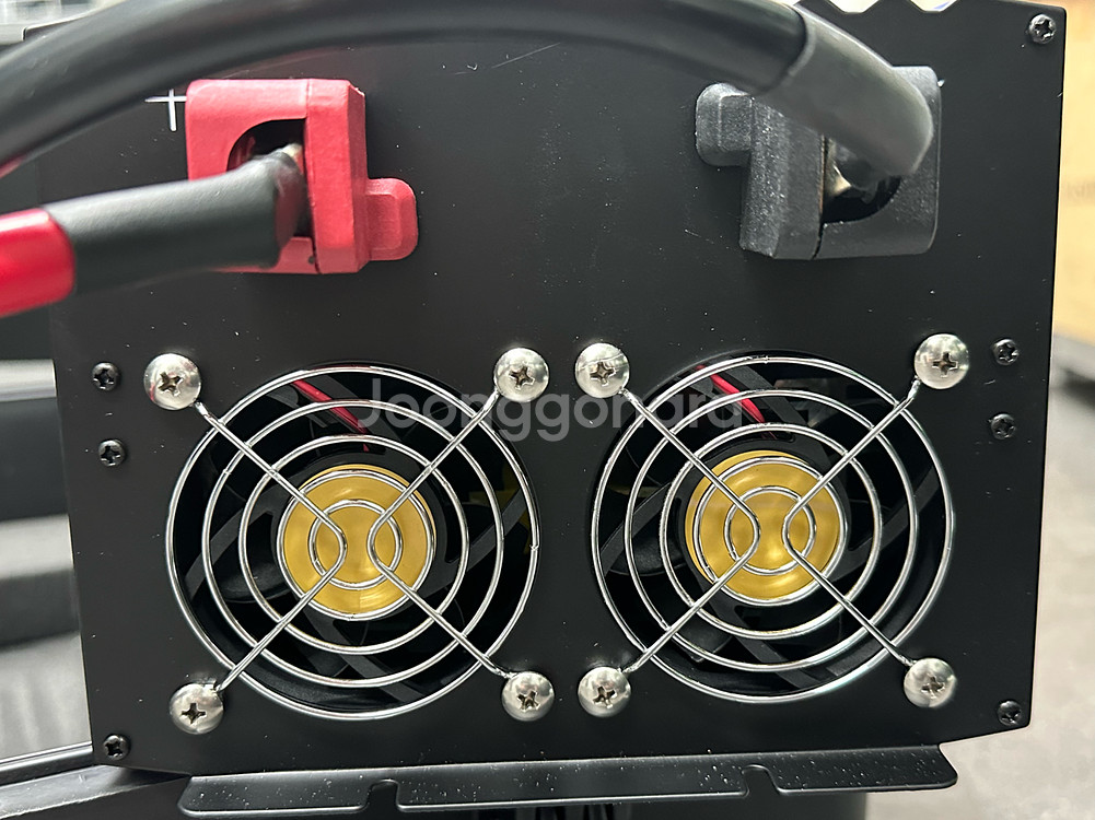 벨류텍 순수정현파 인버터 VIP-2000W 판매합니다.--2