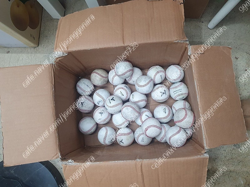 사회인야구리그 끝나고수거한 깔끔 야구공 야구볼 연습공--2