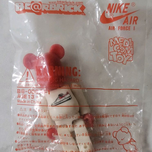 메디콤토이 베어브릭 팝니다