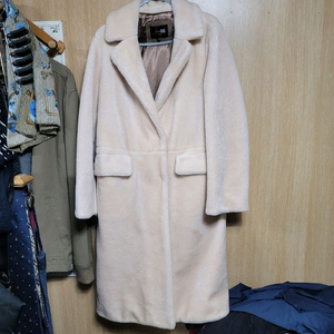 Furs66 양모롱코트 엠