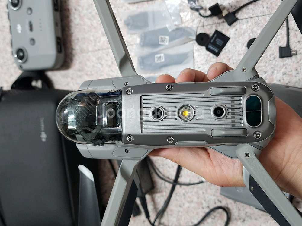 dji 매빅에어2 플라이모어콤보 mavic air2--1