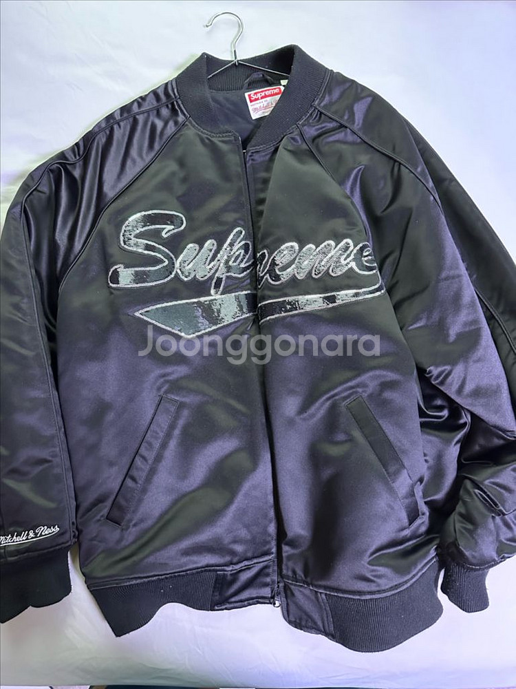 (L) 슈프림 x 미첼앤네스 시퀸로고 바시티자켓--2