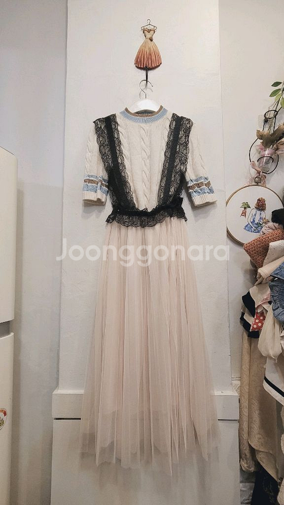 듀엘 니팅블라우스. 수입 레이스 샤 스커트--0