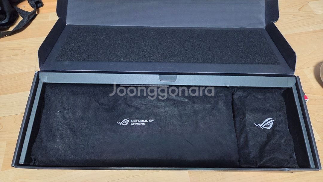 ASUS ROG CLAYMORE II RX 적축--1