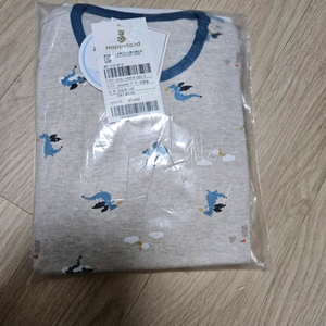 해피랜드 내의 100사이즈 반값택포8천원