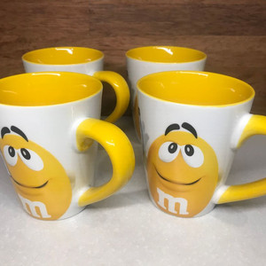 엠 앰 엠즈 머그컵 (미사용품 4개)