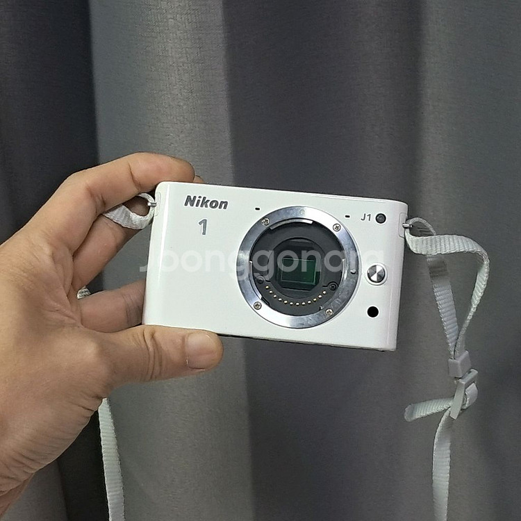 상태좋은 니콘 Nikon1 J1 미러리스 바디--0