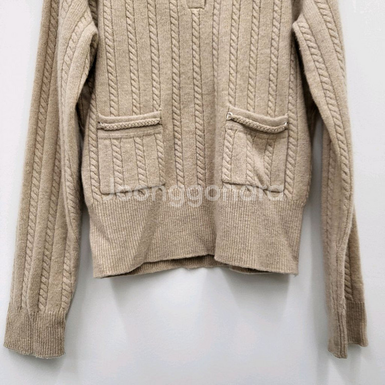 산드로 오픈 카라 니트--2