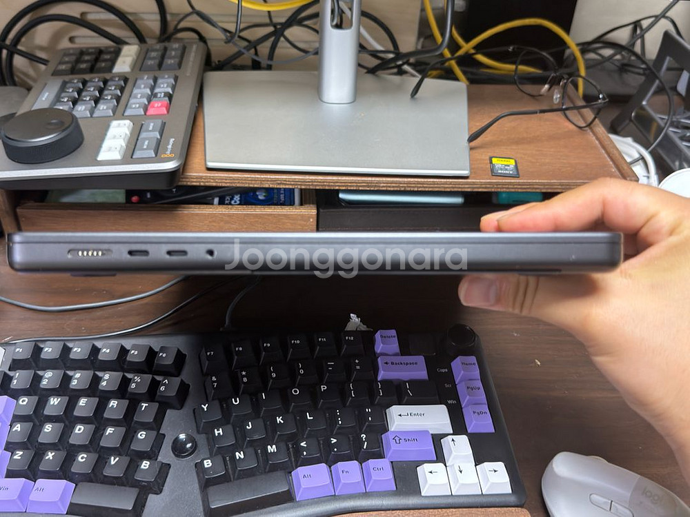 맥북프로 16인치 M3 MAX, 1TB 판매, 교환--3