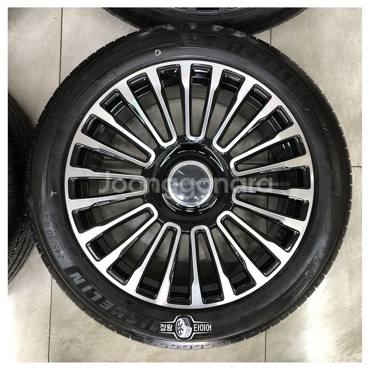 만소리 ST 20인치 블랙폴리쉬 휠 타이어--3