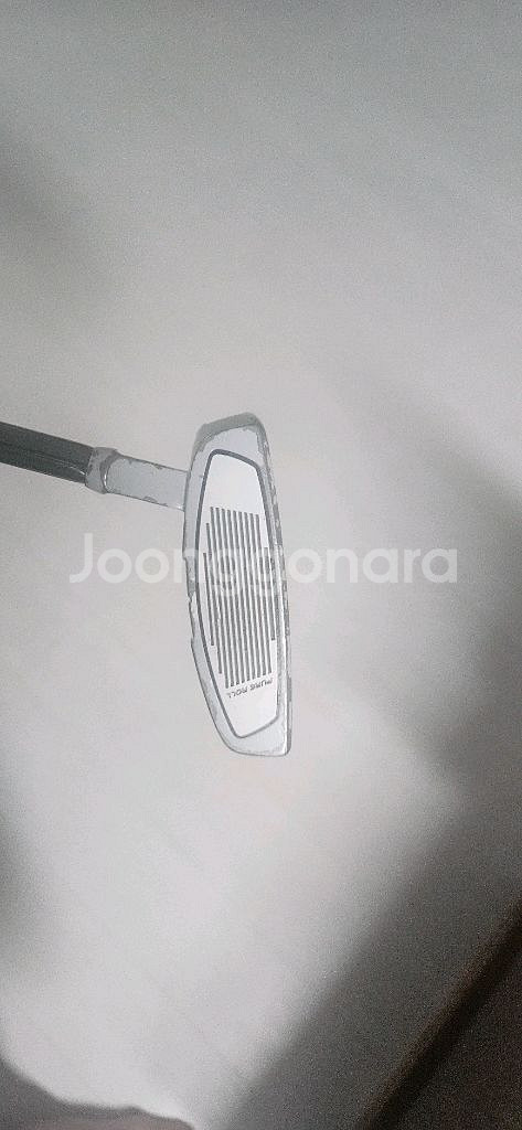 테이러메이드 스파이더x퍼터팝니다--4