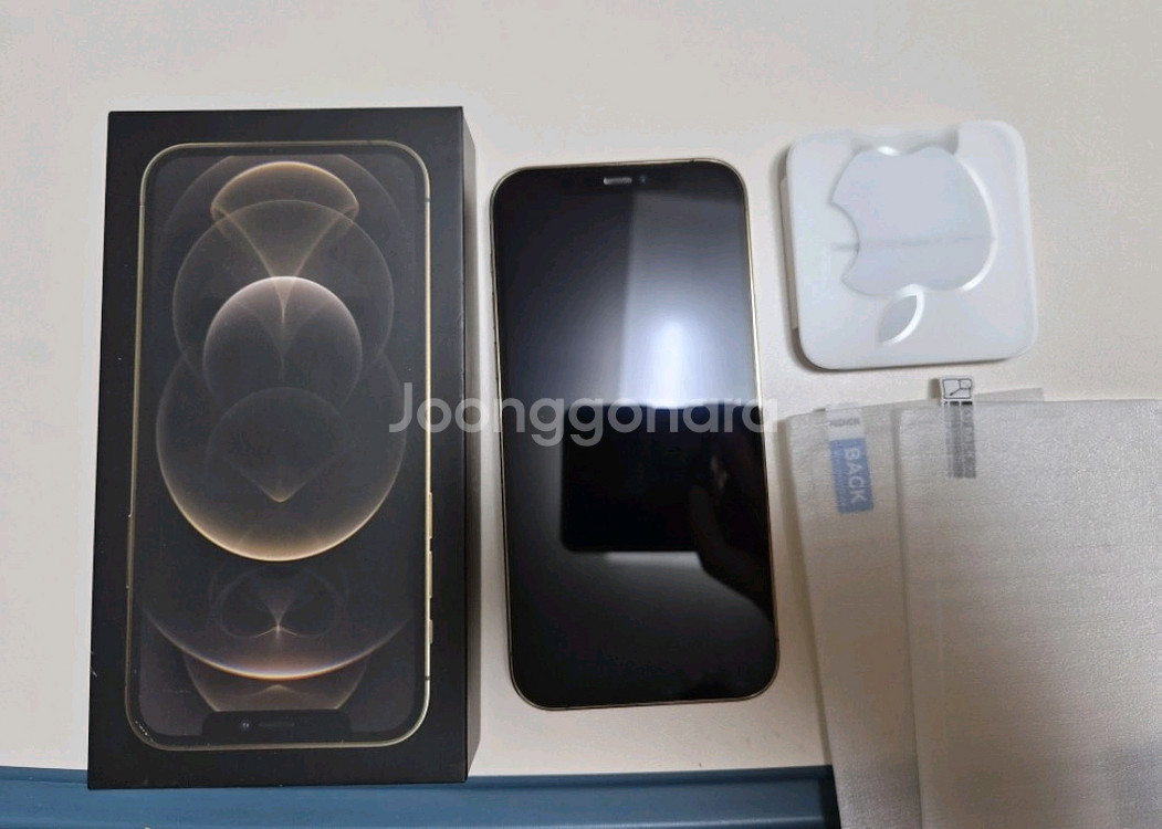 아이폰 12 프로 256GB 골드색상 판매합니다.--0