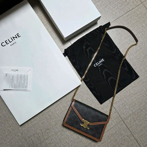 셀린느 트리옹프 마고 체인 지갑