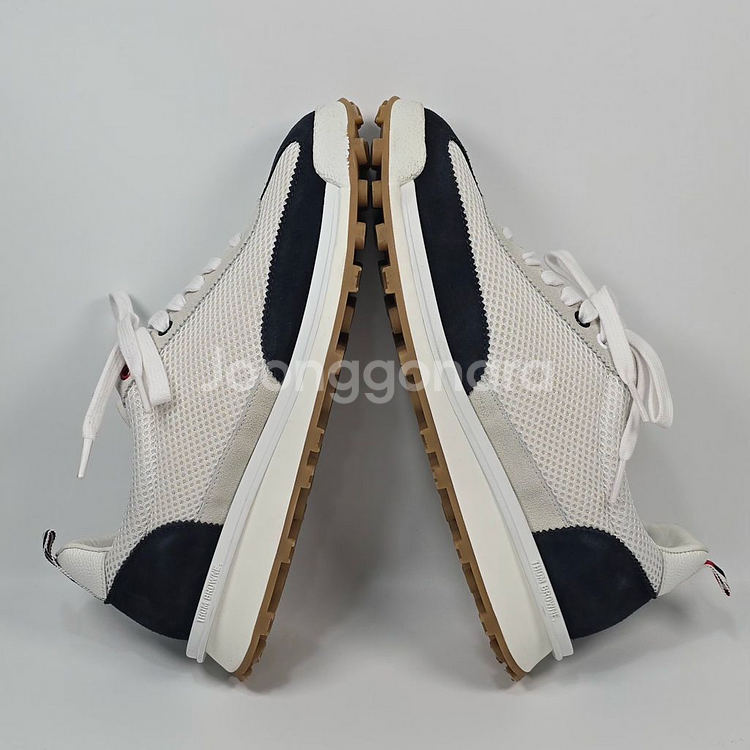 톰브라운 테크 러너 스니커즈 (260)--3