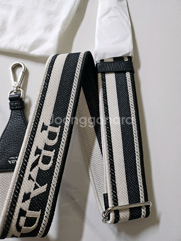 2023 프라다 바텔로 숄더백(정품)--3