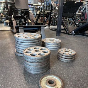 Fmonster 원판 판매 합니다 약 1.300원