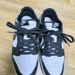 나이키 덩크 로우 범고래 사이즈 255 판매합니다